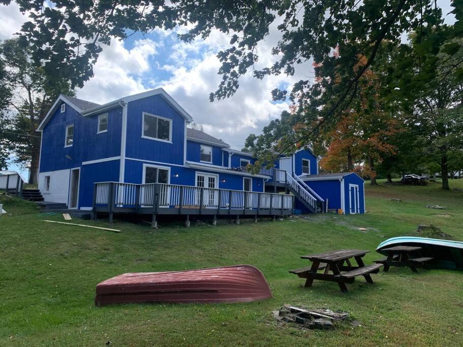 Gorgeous Poconos Springtime By The Lake! Henryville Ngoại thất bức ảnh