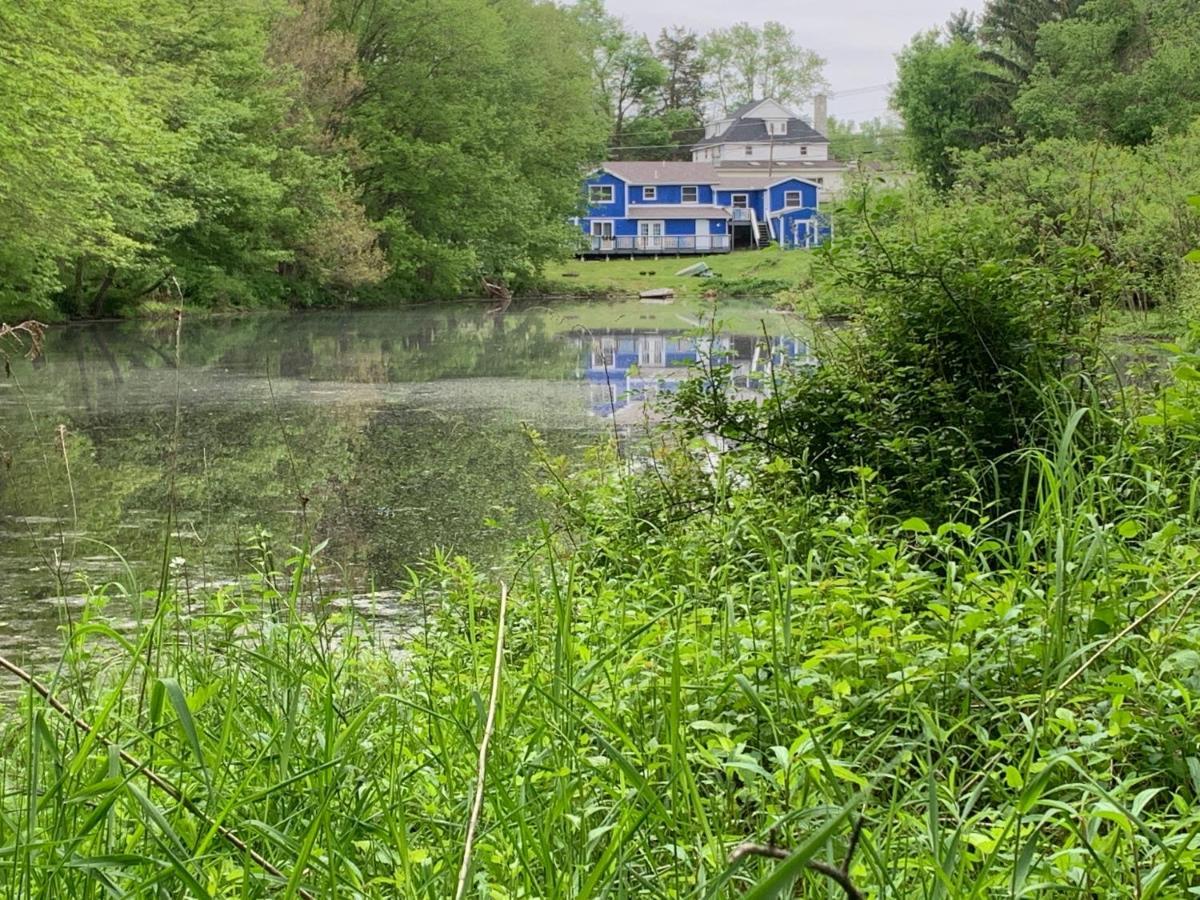 Gorgeous Poconos Springtime By The Lake! Henryville Ngoại thất bức ảnh